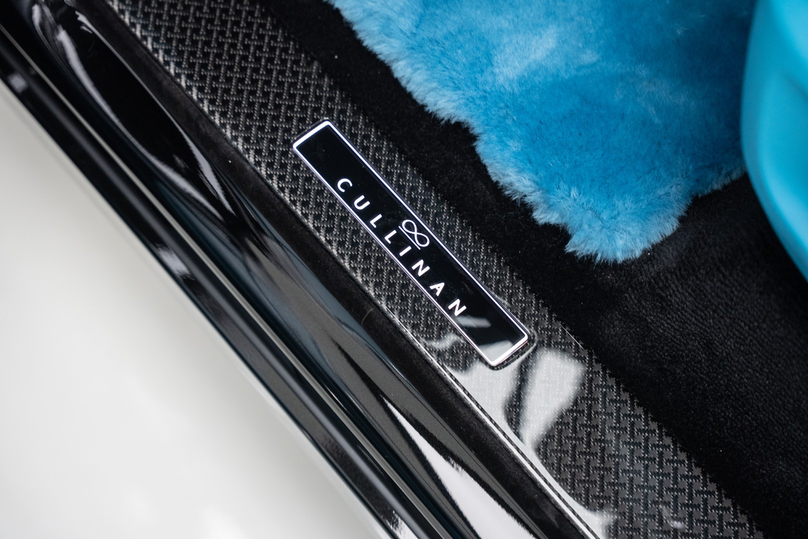 2025 ROLLS ROYCE CULLINAN |BLACK BADGE | BESPOKE AUDIO SYSTEM | FULL OPTION